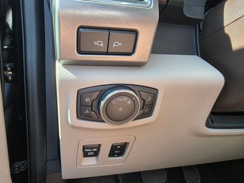 Used 2019 Ford F150 Limited AWD/4WD image 21