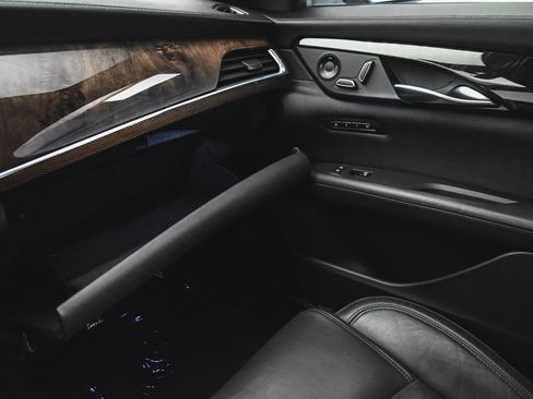 Used 2018 Cadillac CT6 Luxury image 21