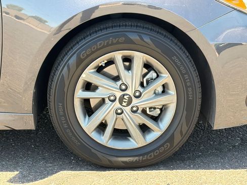 Used 2019 Kia Optima LX FWD image 6