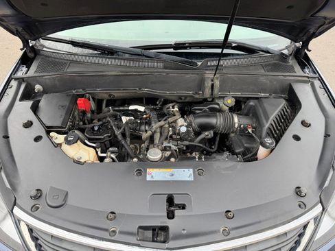 Used 2014 Chevrolet Traverse LS image 24