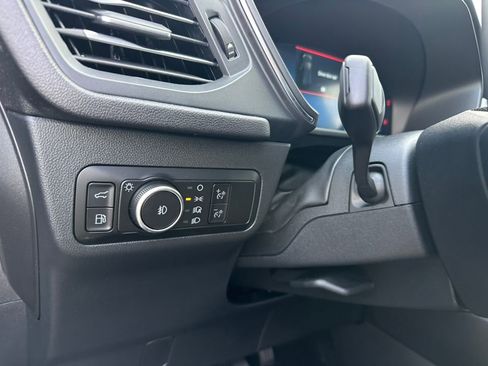 New 2025 Ford Escape SE w/ PHEV Premium Package FWD image 33