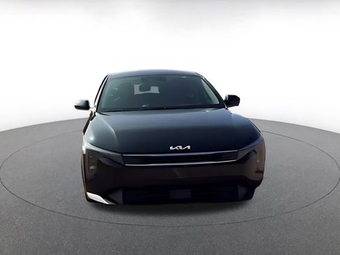 Used 2025 Kia K4 LXS image 15