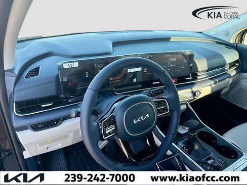 New 2026 Kia Carnival EX FWD image 26