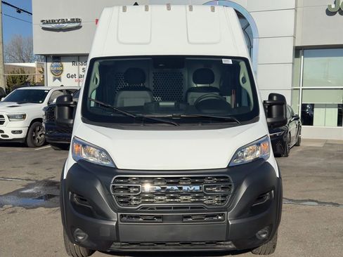 Used 2025 RAM ProMaster 3500 FWD image 2