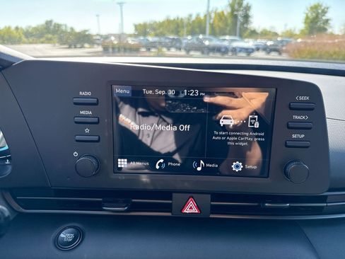 New 2025 Hyundai Elantra Sport image 18