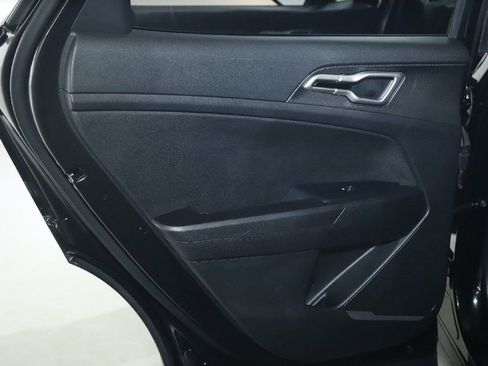 Used 2025 Kia Sportage LX image 13