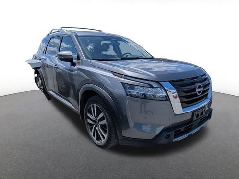 Used 2024 Nissan Pathfinder Platinum AWD/4WD image 7