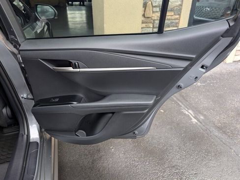 Used 2025 Toyota Camry SE w/ Convenience Package FWD image 28