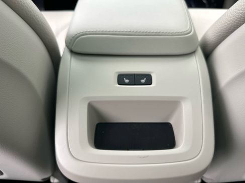Used 2023 Volvo XC60 B5 Plus w/ Climate Package AWD/4WD image 24