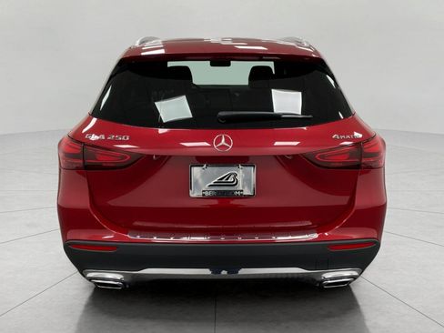 New 2026 Mercedes-Benz GLA 250 4MATIC image 4