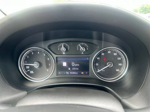 Used 2020 Buick Enclave Premium w/ Sun and Sites Package AWD/4WD image 37