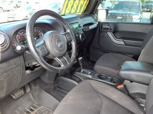 Certified 2018 Jeep Wrangler Sport AWD/4WD image 9
