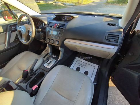 Used 2015 Subaru Forester 2.5i Limited w/ Popular Package #2 image 21