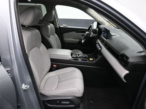 Used 2024 Honda Pilot Touring image 27