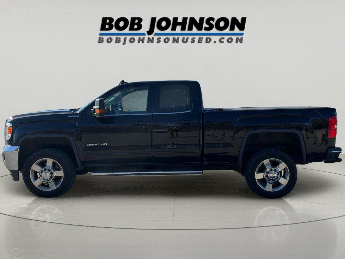 Used 2017 GMC Sierra 2500 SLE w/ HD SLE Preferred Plus Package AWD/4WD image 6