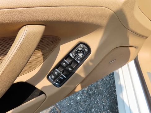 Used 2012 Porsche Panamera RWD image 19