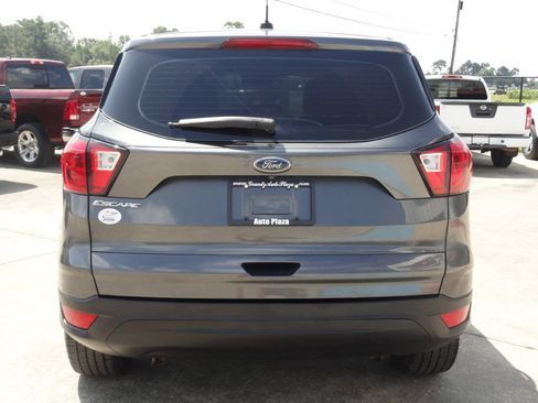Used 2019 Ford Escape S FWD image 4