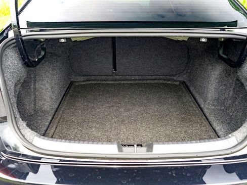 Used 2024 Volkswagen Jetta SE w/ Panoramic Sunroof Package FWD image 29