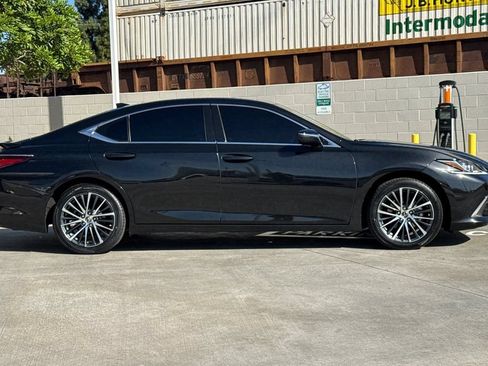 Used 2024 Lexus ES 300h w/ Premium Package FWD image 6