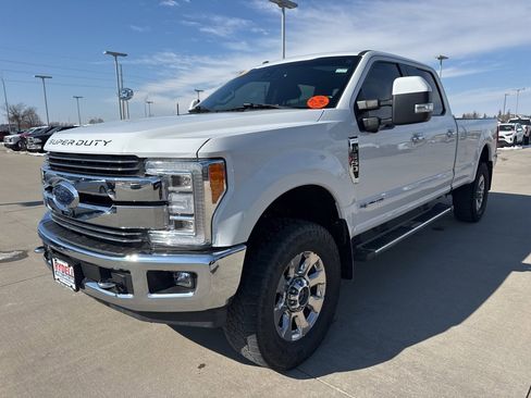 Used 2017 Ford F350 Lariat w/ Lariat Ultimate Package image 32