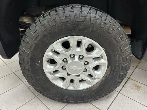 Used 2020 Chevrolet Silverado 2500 LTZ w/ Safety Package image 17