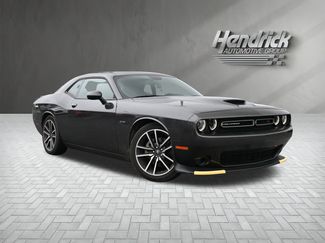 Used 2023 Dodge Challenger R/T video 2