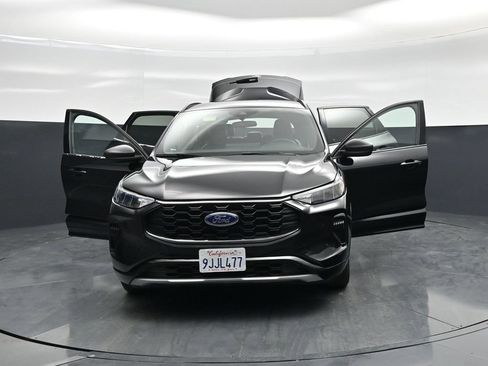 Used 2023 Ford Escape ST-Line w/ Tech Pack #1 FWD image 25