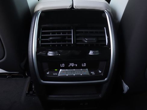 New 2026 BMW X5 xDrive40i w/ Climate Comfort Package image 23