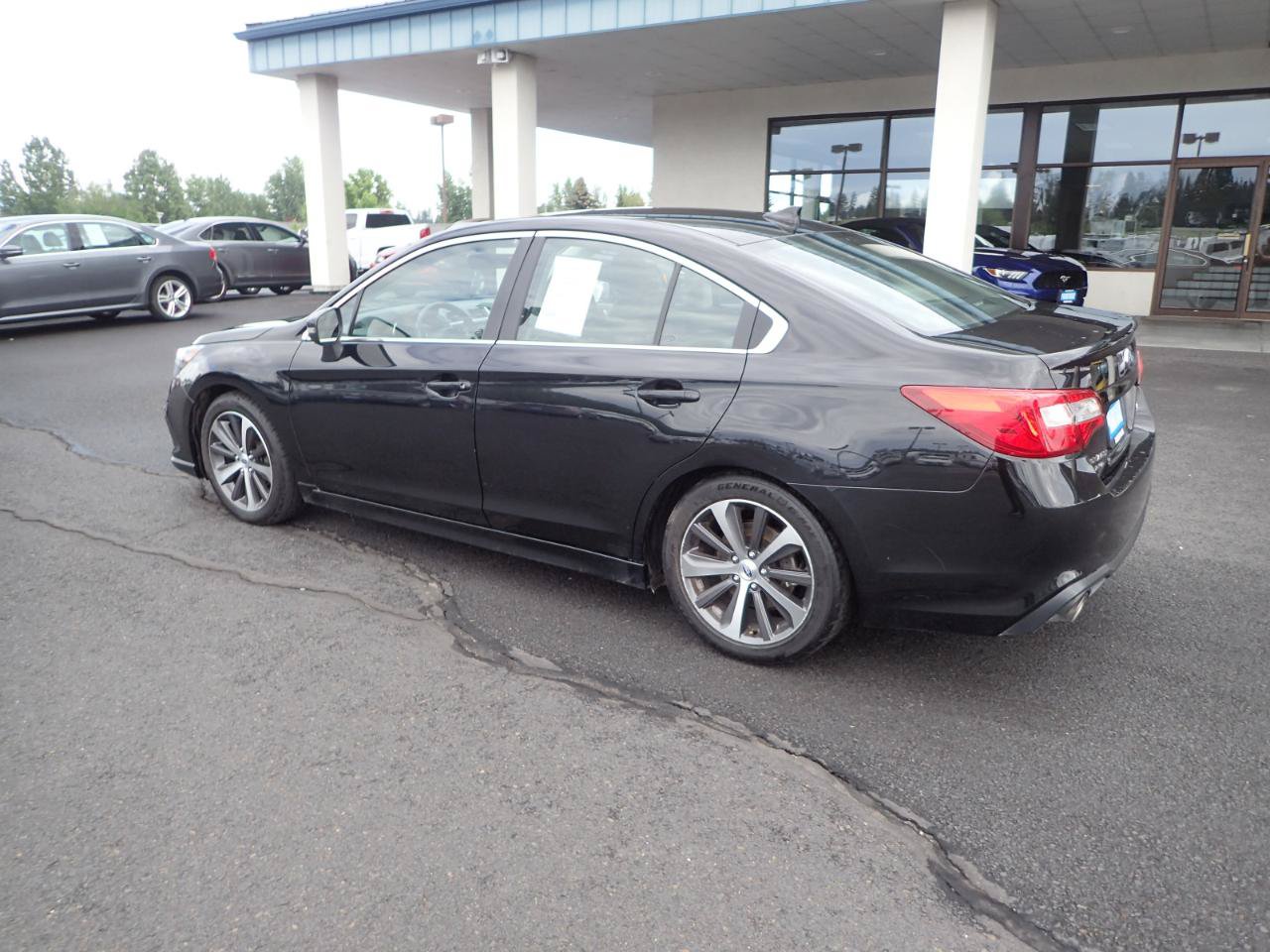 Used 2019 Subaru Legacy 2.5i Limited AWD/4WD image 3