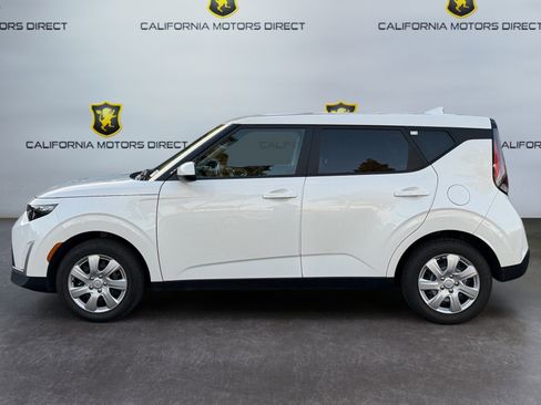 Used 2024 Kia Soul LX image 2