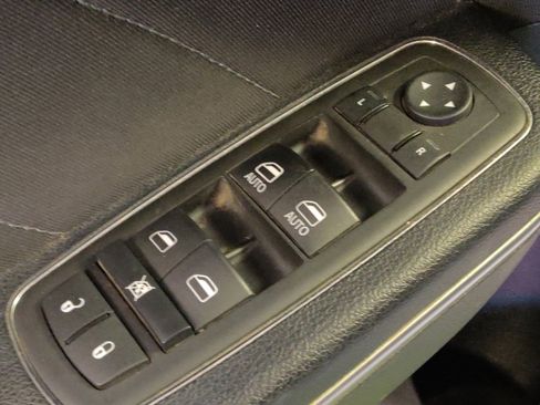 Used 2015 Dodge Charger SXT w/ Rallye Group image 27