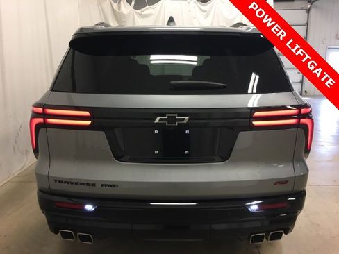 Used 2024 Chevrolet Traverse RS w/ LPO, Floor Liner Package image 6
