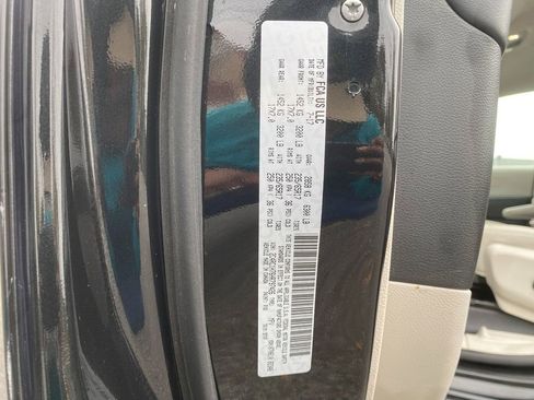 Used 2017 Chrysler Pacifica Touring Plus image 33