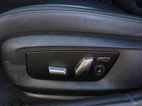 Certified 2023 BMW 530i w/ Convenience Package image 23