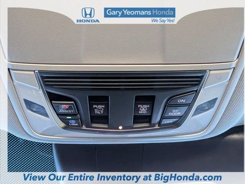 Used 2024 Acura RDX w/ Technology Package AWD/4WD image 35