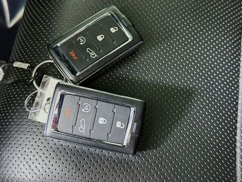 Used 2024 Jeep Grand Cherokee L Summit AWD/4WD image 38