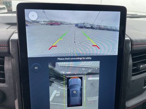 Used 2023 Ford Expedition Limited image 19