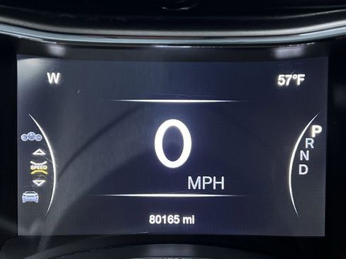 Used 2020 Jeep Grand Cherokee Altitude AWD/4WD image 19