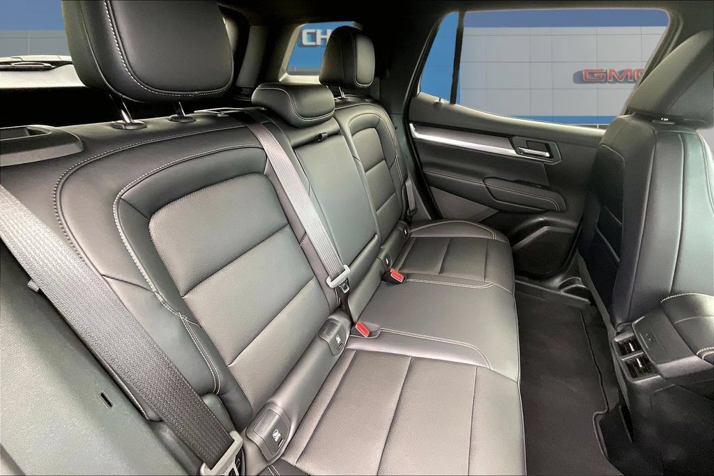 New 2027 GMC Terrain Elevation w/ Elevation Premium Package FWD image 10