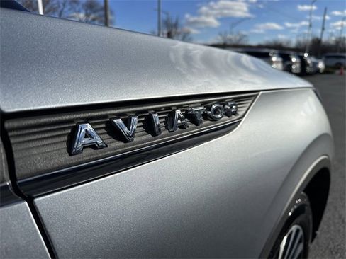 Certified 2023 Lincoln Aviator AWD w/ Premium Package image 8