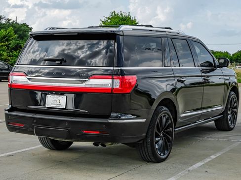 Used 2020 Lincoln Navigator L Reserve w/ Equipment Group 208A Reserve AWD/4WD image 10