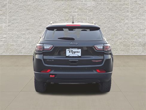 Used 2025 Jeep Compass Trailhawk w/ Trailhawk Elite Group AWD/4WD image 6