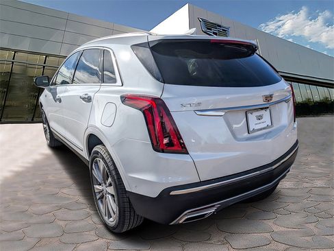 New 2026 Cadillac XT5 Premium Luxury image 3