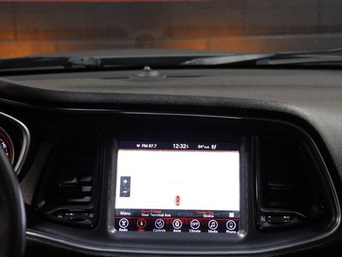 Used 2017 Dodge Challenger SRT image 50