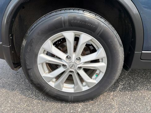 Used 2015 Nissan Rogue SV FWD image 10