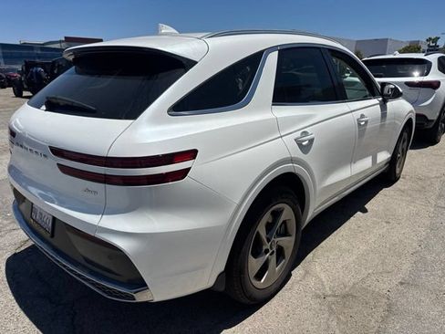 Used 2026 Genesis GV70 2.5T AWD/4WD image 16