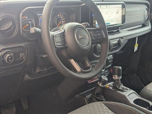New 2026 Jeep Gladiator Mojave AWD/4WD image 3