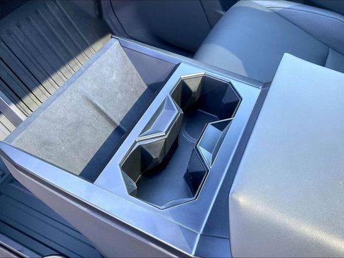 Used 2025 Tesla Cybertruck AWD Crew Cab image 14