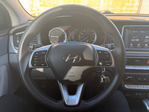 Used 2019 Hyundai Sonata SE image 17