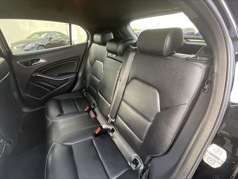 Used 2019 Mercedes-Benz GLA 250 image 24